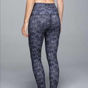 Lululemon Wunder Under Full-On Luon (Roll Down)
Rocky Road Sand Dune Toothpaste